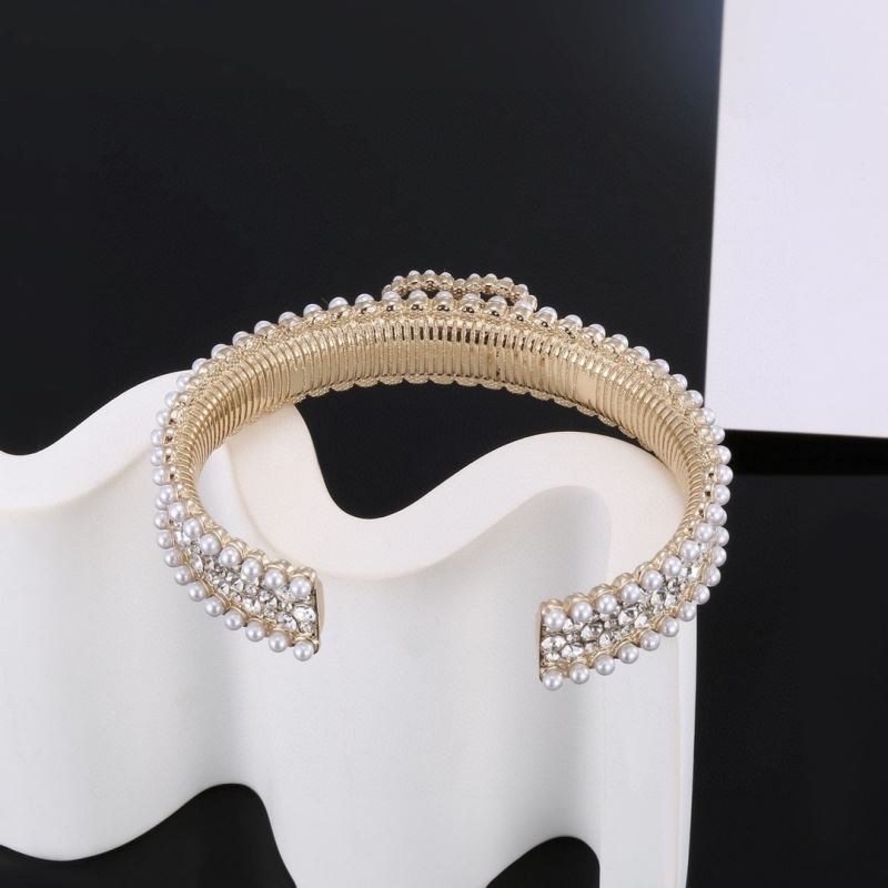 Ch**el bracelets